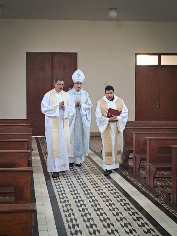 IMG_5404.JPG Candidatos ao diaconato permanente recebem ministério de leitor