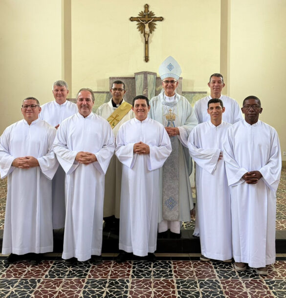 IMG_5408.JPG Candidatos ao diaconato permanente recebem ministério de leitor