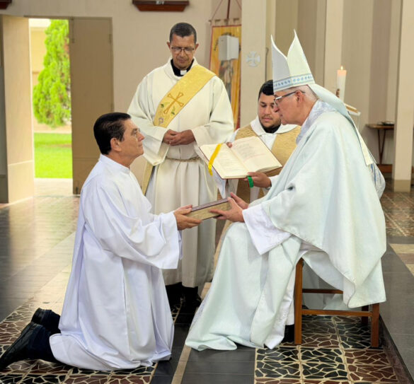 IMG_5413.JPG Candidatos ao diaconato permanente recebem ministério de leitor