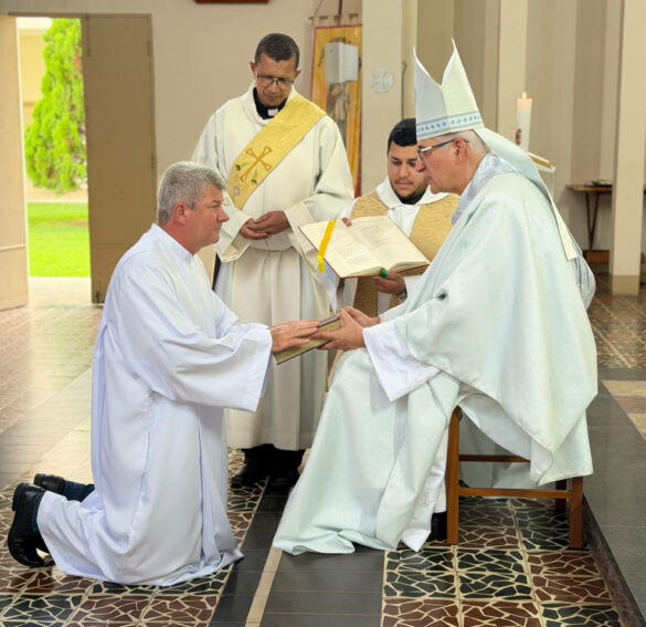 IMG_5414.JPG Candidatos ao diaconato permanente recebem ministério de leitor