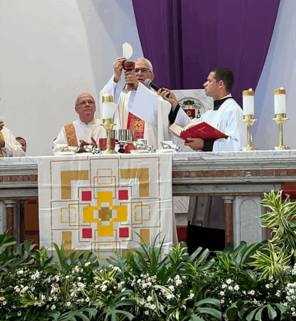 Missa do Crisma reúne presbitério: unidade e missão