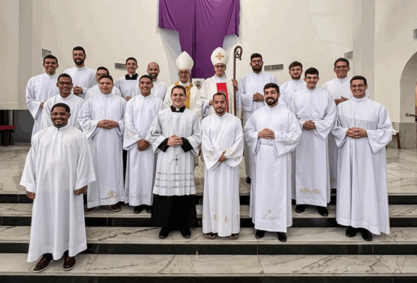 Missa do Crisma reúne presbitério: unidade e missão