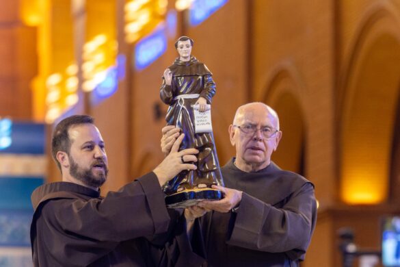 Dom Lauro participa da posse canônica do novo Arcebispo de Aparecida