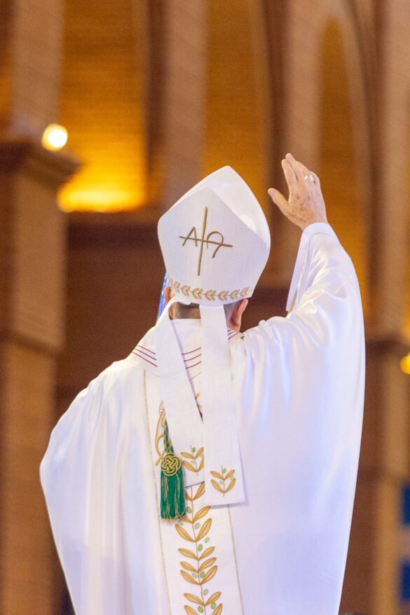 Dom Lauro participa da posse canônica do novo Arcebispo de Aparecida