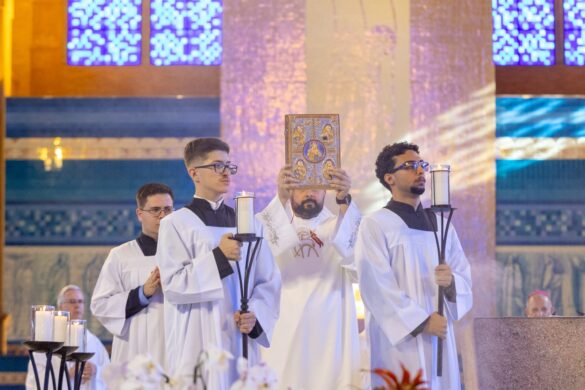 Dom Lauro participa da posse canônica do novo Arcebispo de Aparecida