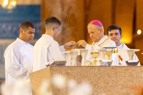 Dom Lauro participa da posse canônica do novo Arcebispo de Aparecida