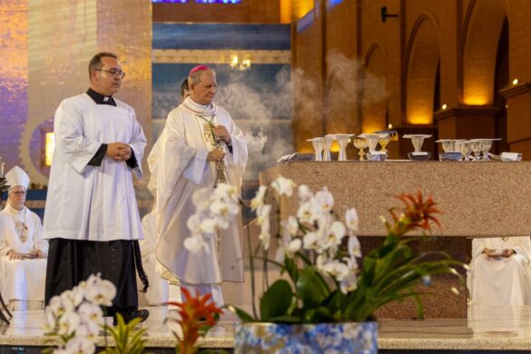 Dom Lauro participa da posse canônica do novo Arcebispo de Aparecida