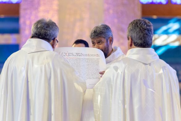 Dom Lauro participa da posse canônica do novo Arcebispo de Aparecida