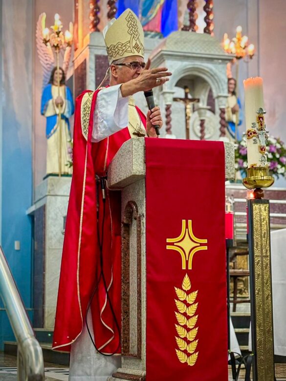 Primeiro dia da novena reúne fiéis em Itarana