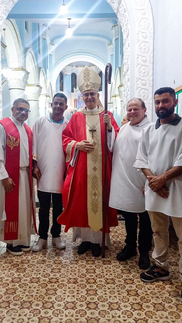 Primeiro dia da novena reúne fiéis em Itarana