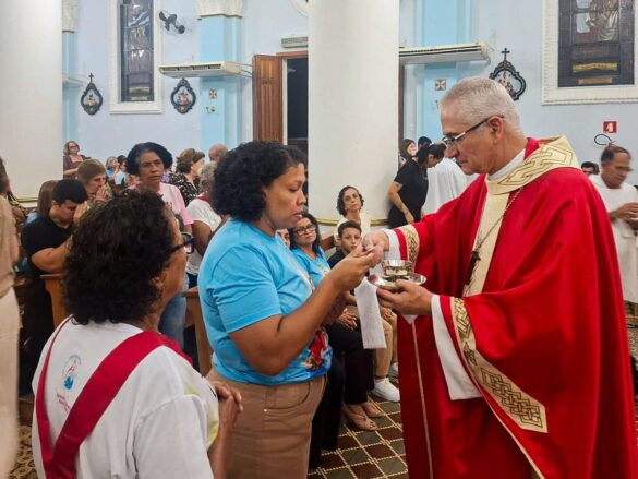 Primeiro dia da novena reúne fiéis em Itarana