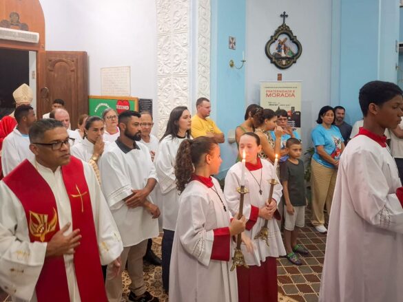Primeiro dia da novena reúne fiéis em Itarana