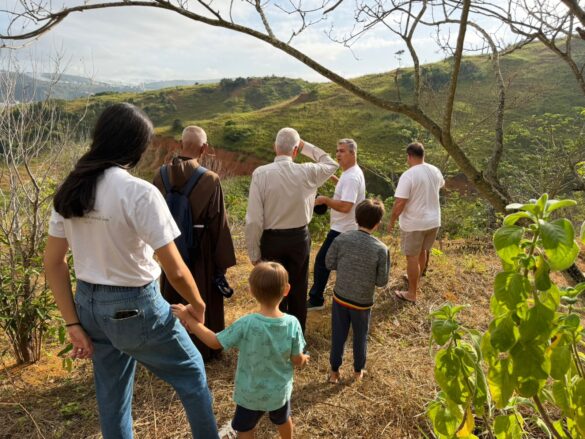 WhatsApp Image 2026-05-18 at 16.17.03 Visita Pastoral fortalece missão na Paróquia de Santa Clara de Assis