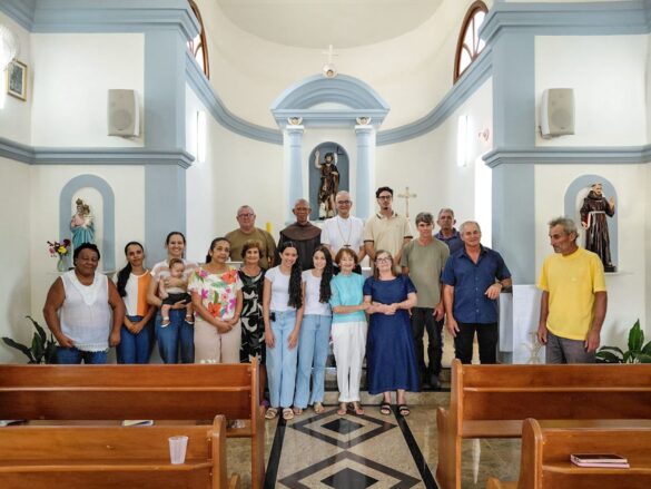WhatsApp Image 2026-05-18 at 16.53.32 (1) Visita Pastoral fortalece missão na Paróquia de Santa Clara de Assis