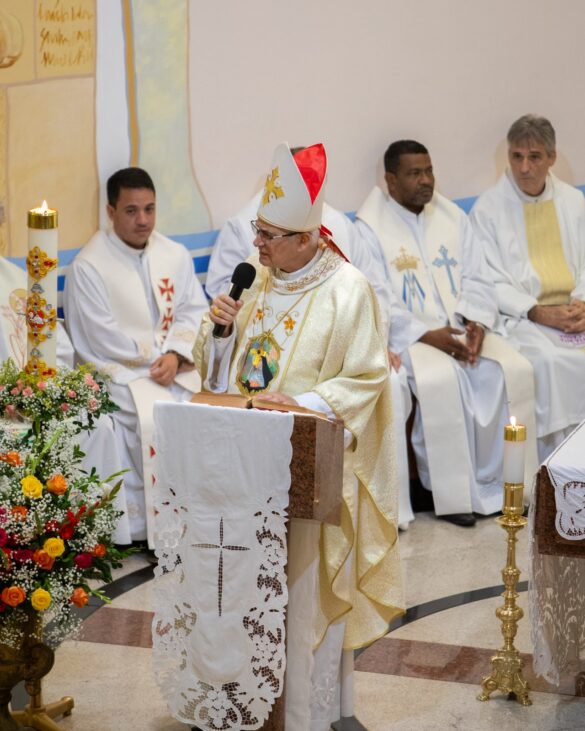 Paróquia celebra Santa Rita de Cássia com fé e devoção em Linhares