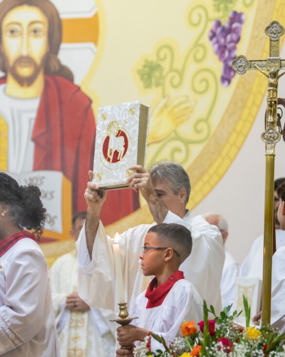 Paróquia celebra Santa Rita de Cássia com fé e devoção em Linhares