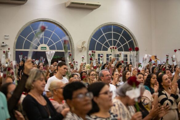 Paróquia celebra Santa Rita de Cássia com fé e devoção em Linhares