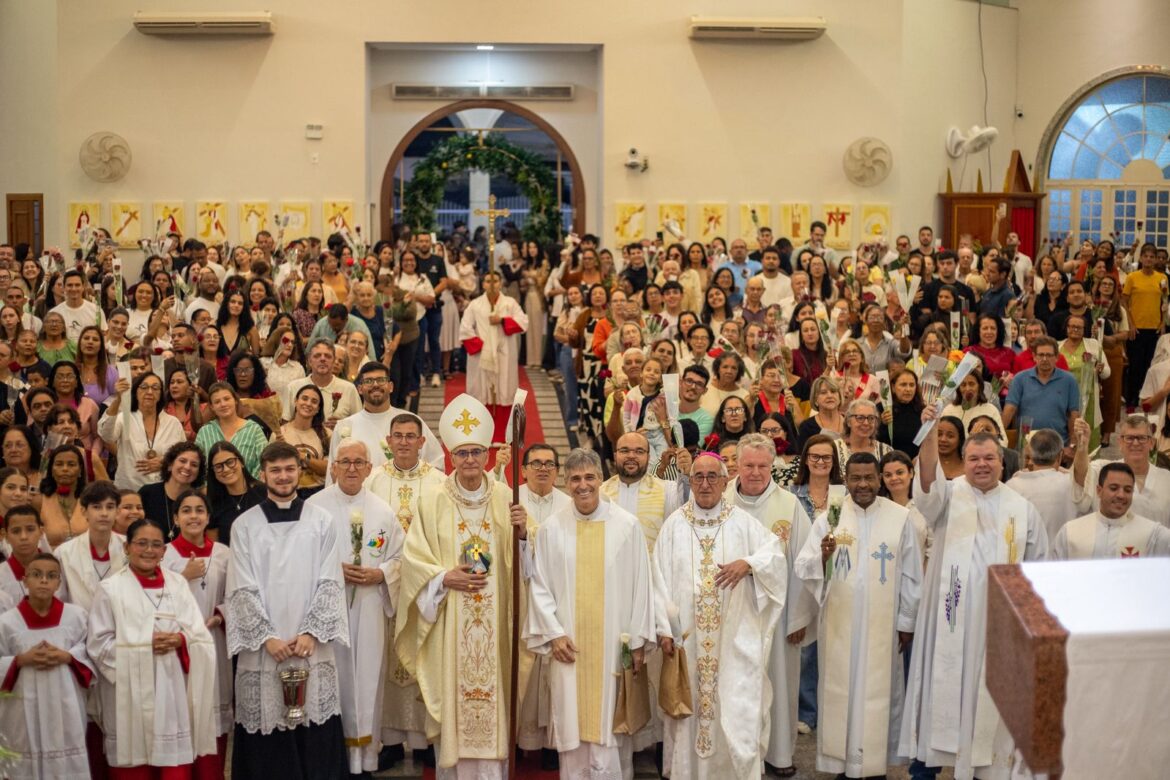 Paróquia celebra Santa Rita de Cássia com fé e devoção em Linhares