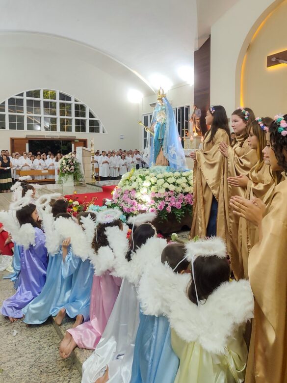 Festa de Nossa Senhora Auxiliadora reúne fiéis em Marilândia