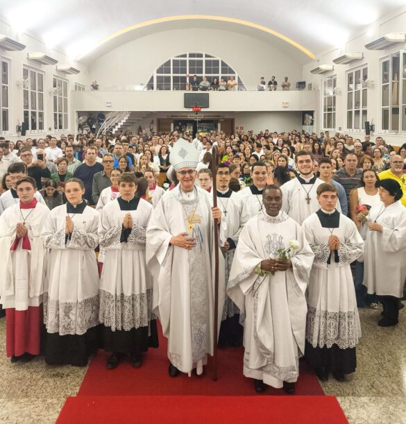 Festa de Nossa Senhora Auxiliadora reúne fiéis em Marilândia