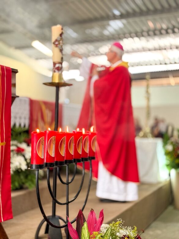 Pentecostes é marcado pelo envio de 99 ministros em Maria das Graças