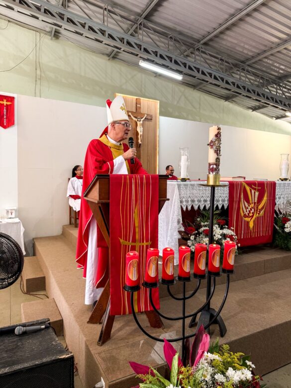 Pentecostes é marcado pelo envio de 99 ministros em Maria das Graças