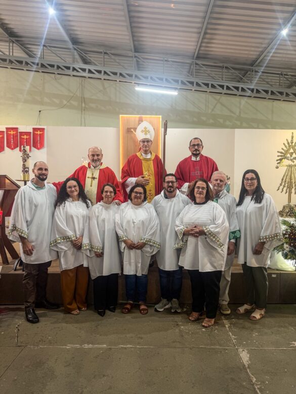 Pentecostes é marcado pelo envio de 99 ministros em Maria das Graças