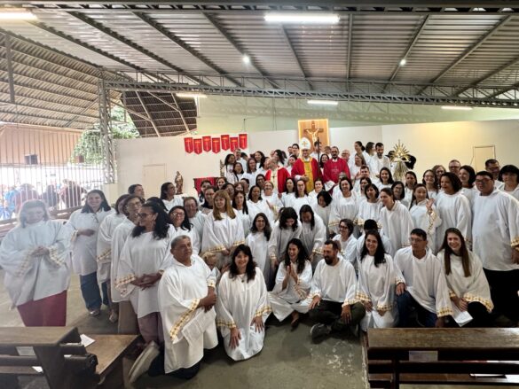 Pentecostes é marcado pelo envio de 99 ministros em Maria das Graças