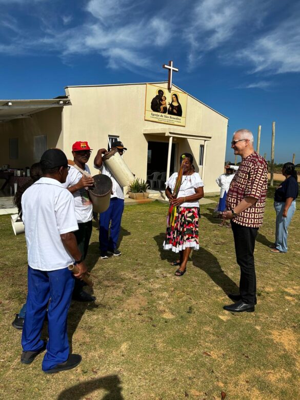 Comunidade Quilombola de Degredo recebe visita pastoral de Dom Lauro