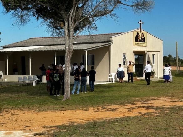 Comunidade Quilombola de Degredo recebe visita pastoral de Dom Lauro