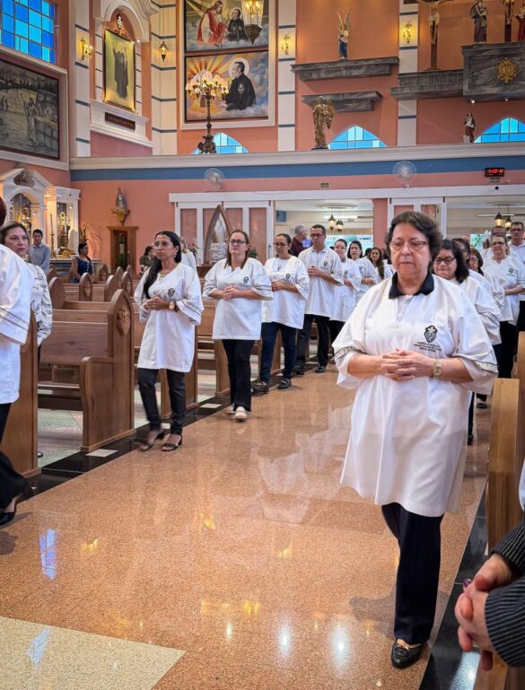 Fiéis celebram o Imaculado Coração de Maria em Colatina